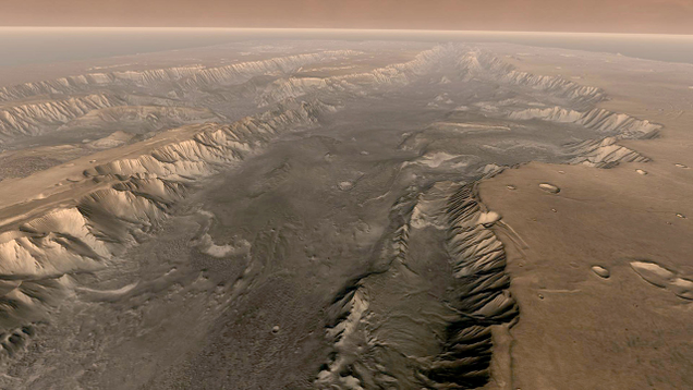 Illustration for article titled Mars Is Looking Good In The First Photos Sent Home By The New Orbiter…Looking Real Good…So Good… Damn